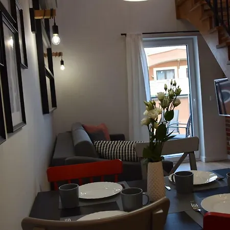 Verrari شقة ليبا